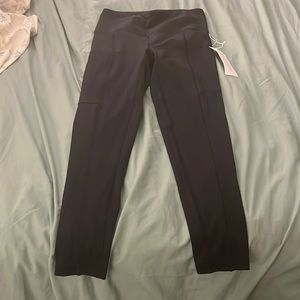Krimson Klover leggings. NWT size M